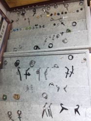 -AI艾耳·专业手工耳洞·穿孔美学馆