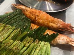 -何妹湿辣牛肉·粤式烧烤砂煲(桂雅路店)