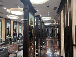 -八佰伴8008星级形象店