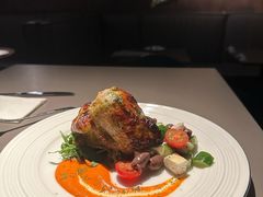 -Oasis Bar & Grill