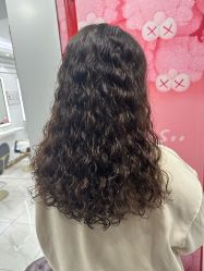 -镁连社·美联社