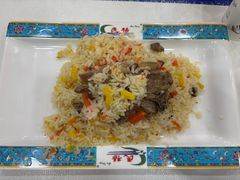 两块羊排抓饭-民杨抓饭(柏香苑店)