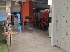 -极客游泳健身(王府井店)