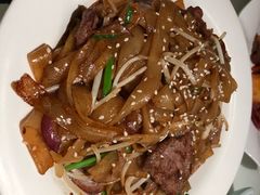 -新大咀港式茶餐厅(宝山万达店)