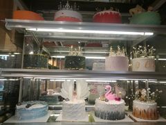 -焙丽拾光(麦凯乐直营店)