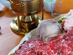 -周老三跷脚牛肉·全牛火锅(非遗传承店)