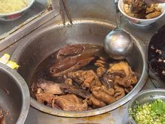 -松树干拌面店