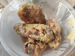 蛋黄焗鸡翅-粤港湾砂锅粥·宵夜(宝龙店)