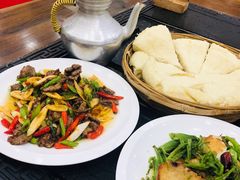 -三锅莊·牦牛肉火锅·香格里拉特色藏餐宴请餐厅(昆明创始店)