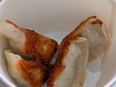 -黄阿姨锅贴大王(万航渡路店)