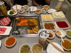 -海底捞火锅(宝龙广场夜宵主题店)