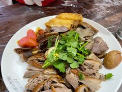 卤水拼盘-官塘鱻鱻鱼生