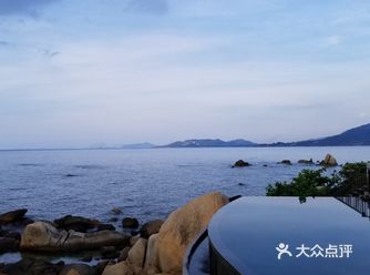 独立泳池很干净，是循环水
