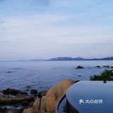 独立泳池很干净，是循环水