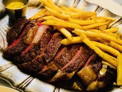 经典牛排配特色薯条-壳里西餐厅Coquille Seafood Bistro(蒙自路店)