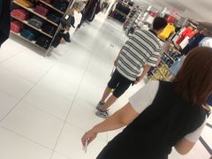 -优衣库(北京万柳华联购物中心店)