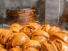 -李与白包子铺(桐梓林店)