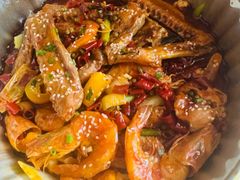 -张大师鸭爪爪特色干锅(南湖店)