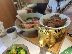 -百春原湖南牛肉粉(百联世纪店)