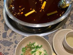 -肖肖酸萝卜鱼火锅(总店)