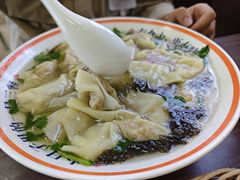 -吕氏馄饨包子大排档