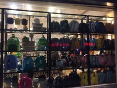 -三福时尚(三峡广场华夏银座店)