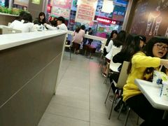 -华莱士·全鸡汉堡(湛江新华店)