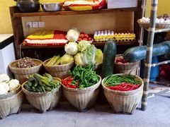 -富正毅三下锅·湘西韵味(天门山索道店)