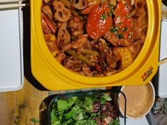 全家福煲-多嘴肉蟹煲(百盛广场店)