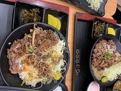 招牌炙烧肥牛丼-町门烤肉拌饭专门店(哈西万达店)