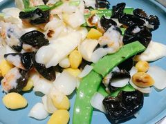 鲜百合煎酿木耳-花城苑广府菜(侨鑫店)