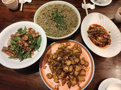 -泡桐树孙二娘私房菜