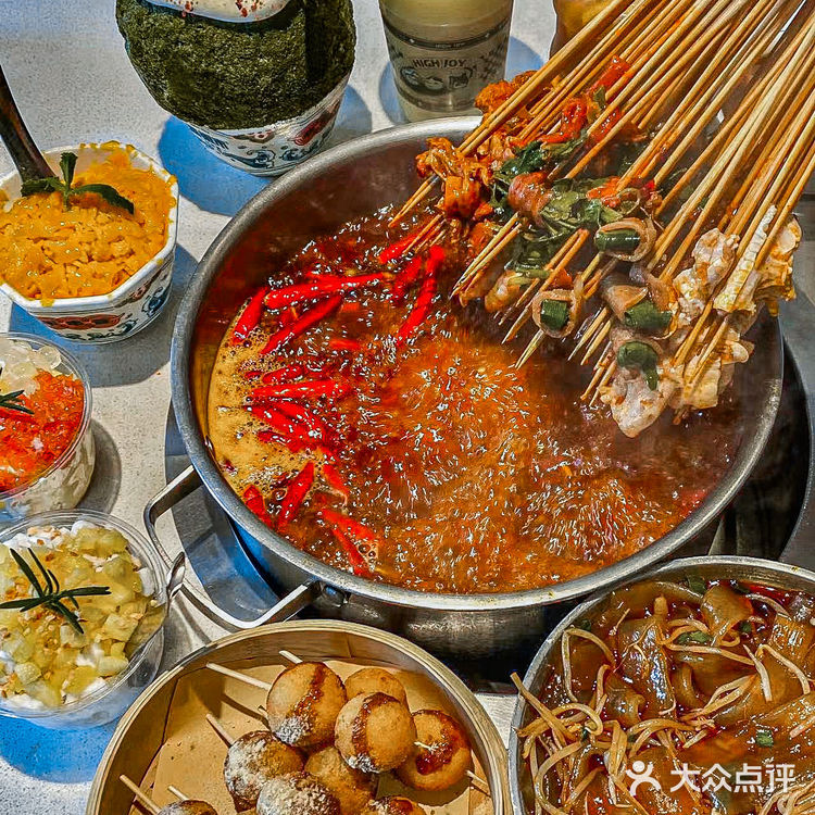 超高性价比的海椒市串串香[调皮]