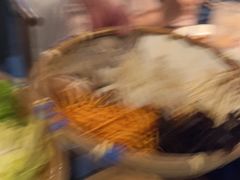 -尚尚仙·酸汤猪手·猪肚鸡火锅(华联万柳购物中心店)