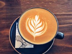 冰拿铁-彳亍咖啡·这里(水湾路店)