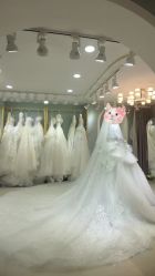 -衣贝姿婚纱礼服馆