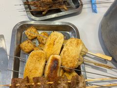 -三子烤羊腿·烧烤·海鲜(弘阳店)