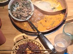 -洱火云南酸菜牛肉火锅(石景山当代商城店)