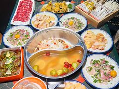-南城十里潮汕鲜牛火锅·鲜虾生滚粥(融汇老商埠店)