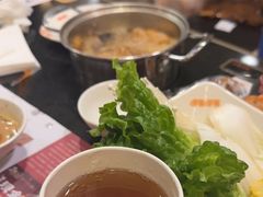 -呷哺呷哺(世贸.工三店)