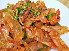 酸辣牛筋-苏莱特色牛骨滩羊手抓馆(长城东街总店)