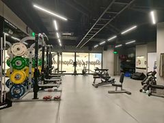 -超级猩猩健身·私教(上海体育场店)