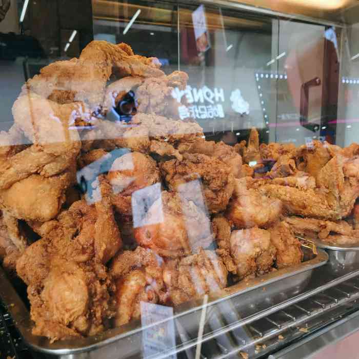 故里炸鸡(创荣商业广场店)-"炸鸡腿好好吃!肉不柴 还蛮嫩的 哈哈.