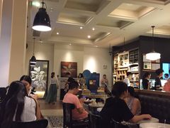 大堂-星巴克臻选(广州沙面店)