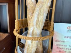 -亚洲国际大酒店·云顶阁旋转自助餐厅