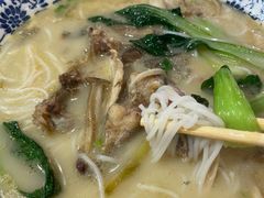 -邱芳粉店(迎宾大道旗舰店)
