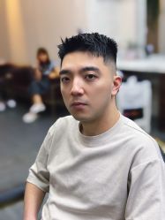 -巴伯尔男士理发馆