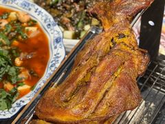 -李双猪·小龙虾·烧烤·羊肉煲(乐山店)