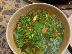 -肖肖酸萝卜鱼火锅(总店)