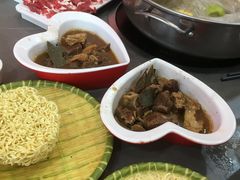 -官塘陈记鱼生·潮汕砂锅粥·牛肉火锅(潮枫路总店)